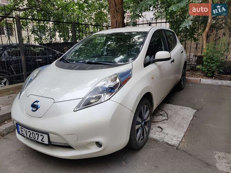 Хэтчбек Nissan Leaf 2013 в Одессе фото 2 Хэтчбек Nissan Leaf 2013 в Одессе