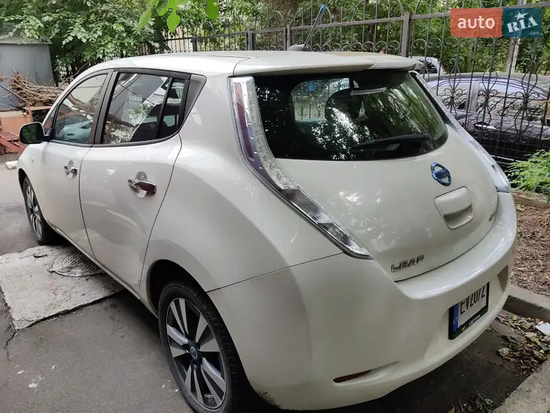 Nissan Leaf 2013 VIN 1N4AZ0CP3DC404357 фото оголошення 3 з 40