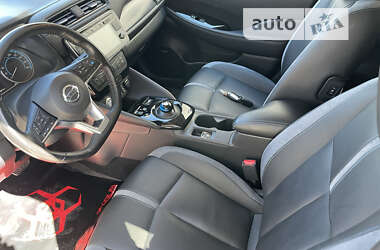 Хэтчбек Nissan Leaf 2018 в 