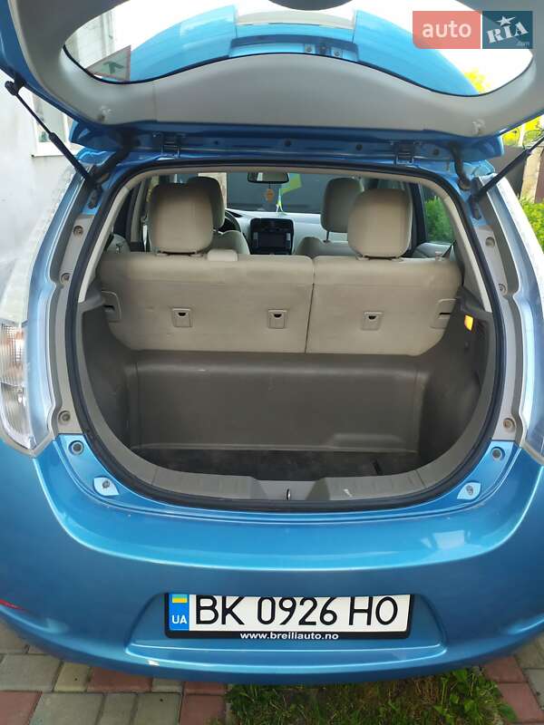 Хэтчбек Nissan Leaf 2011 в Дубно фото 6 Хэтчбек Nissan Leaf 2011 в Дубно