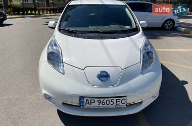 Хэтчбек Nissan Leaf 2014 в Буче