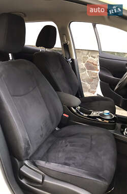 Хетчбек Nissan Leaf 2017 в 