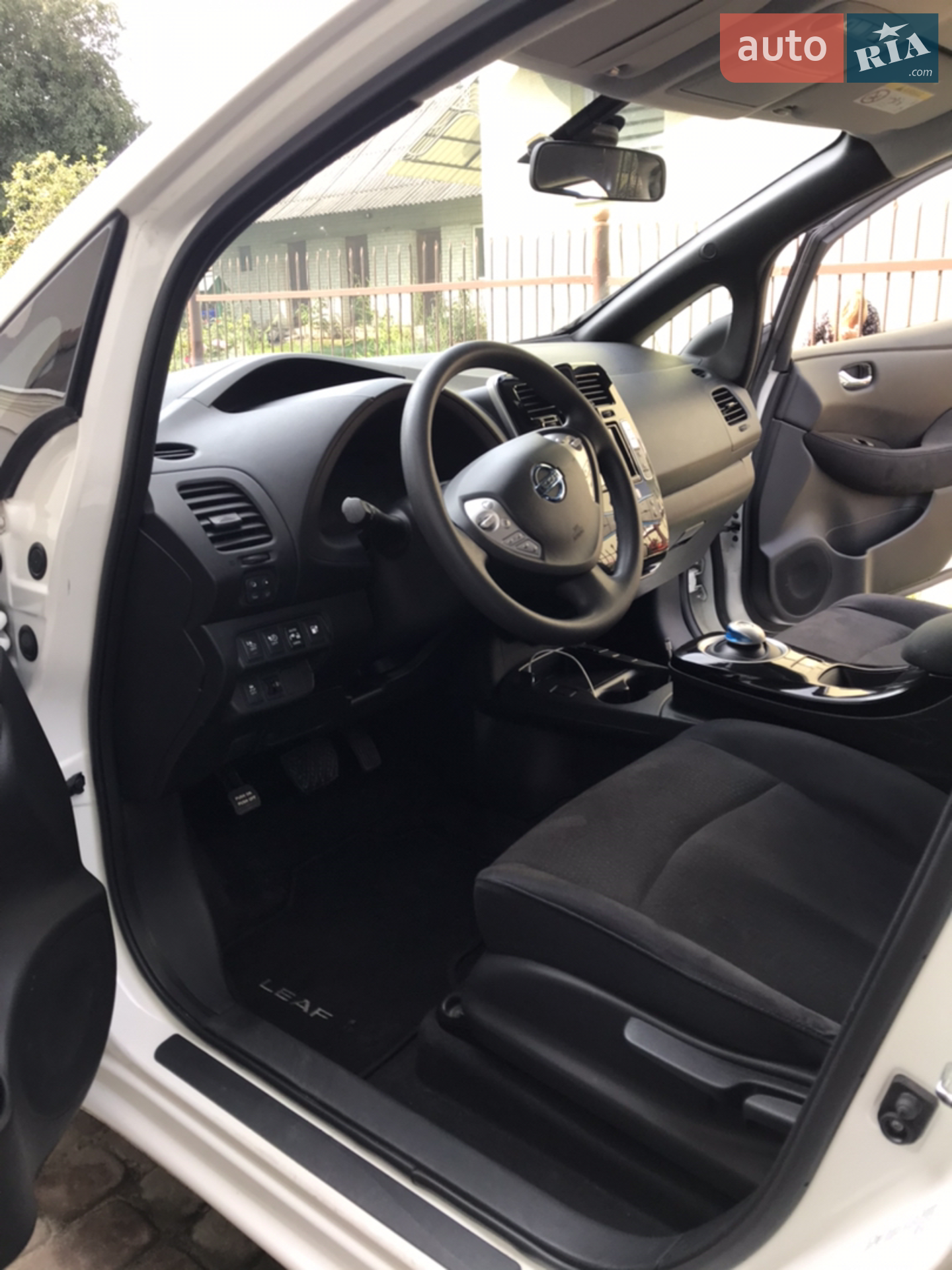 2017 Nissan Leaf - мініатюра 16