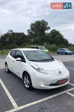 Хетчбек Nissan Leaf 2017 в 
