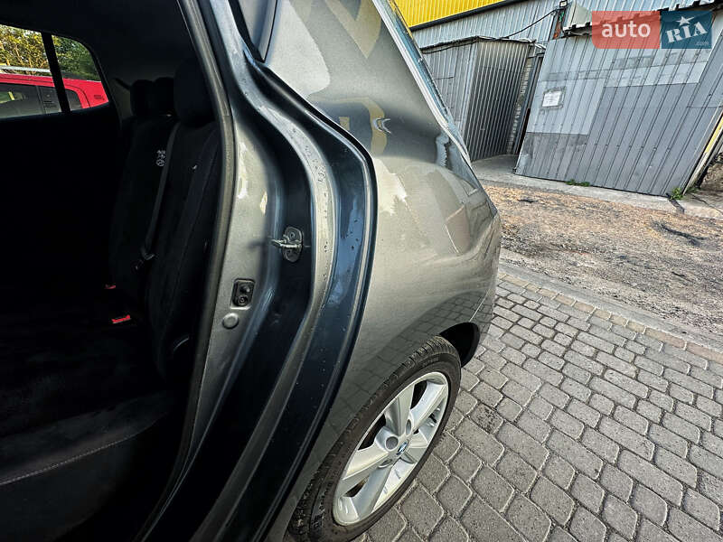 Хетчбек Nissan Leaf 2013 в Харкові фото 16 Хетчбек Nissan Leaf 2013 в Харкові