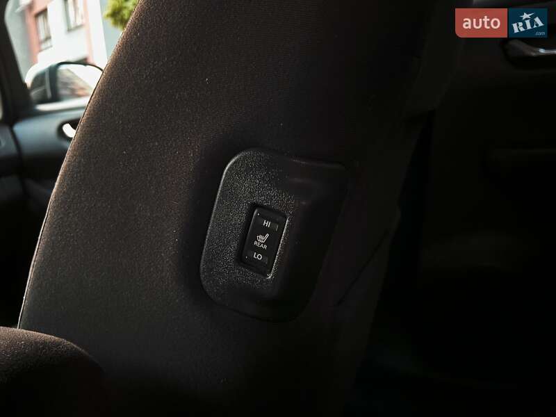 Хэтчбек Nissan Leaf 2014 в Тернополе фото 28 Хэтчбек Nissan Leaf 2014 в Тернополе