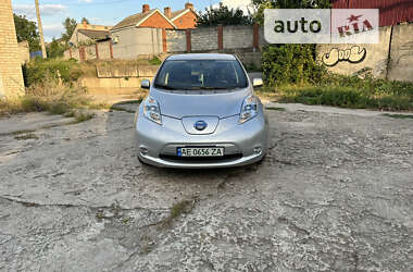 Хетчбек Nissan Leaf 2013 в Кривому Розі