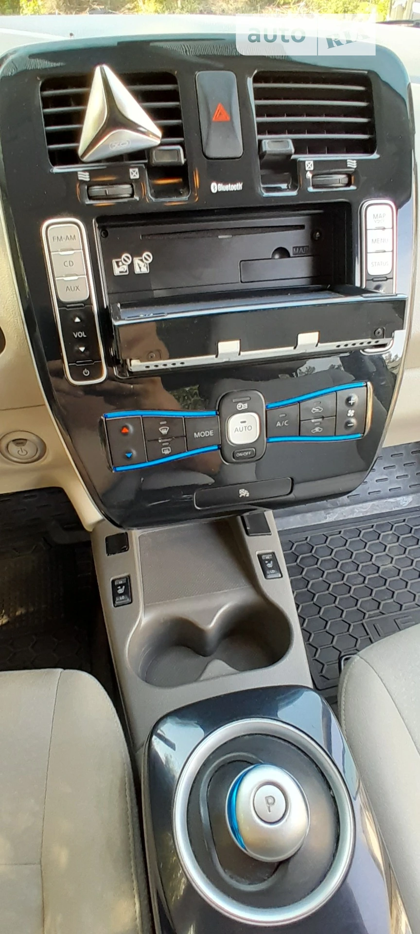 2012 Nissan Leaf - мініатюра 13