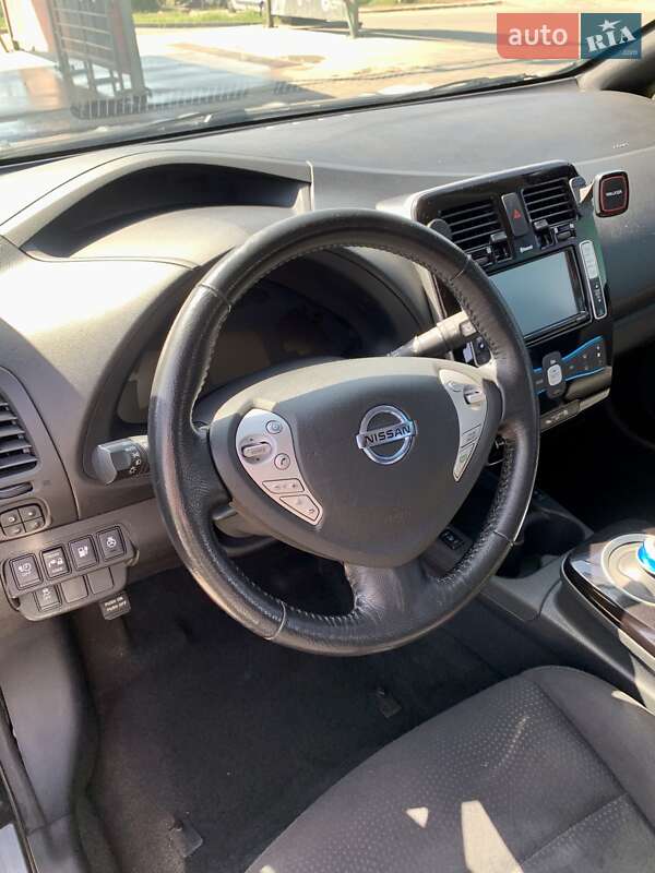 Хэтчбек Nissan Leaf 2013 в Львове фото 14 Хэтчбек Nissan Leaf 2013 в Львове