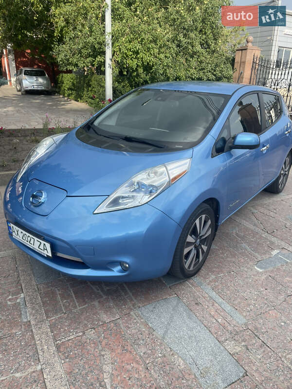 Хетчбек Nissan Leaf 2014 в Харкові