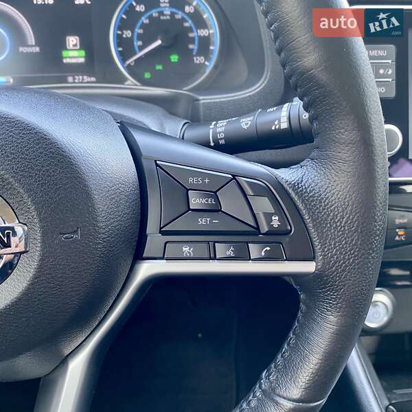 Хэтчбек Nissan Leaf 2019 в Черноморске