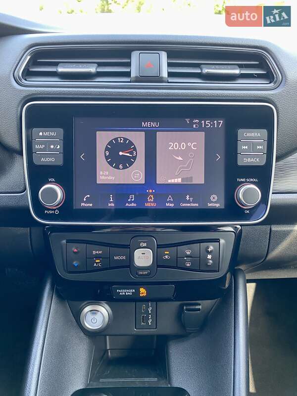 Хэтчбек Nissan Leaf 2019 в Черноморске