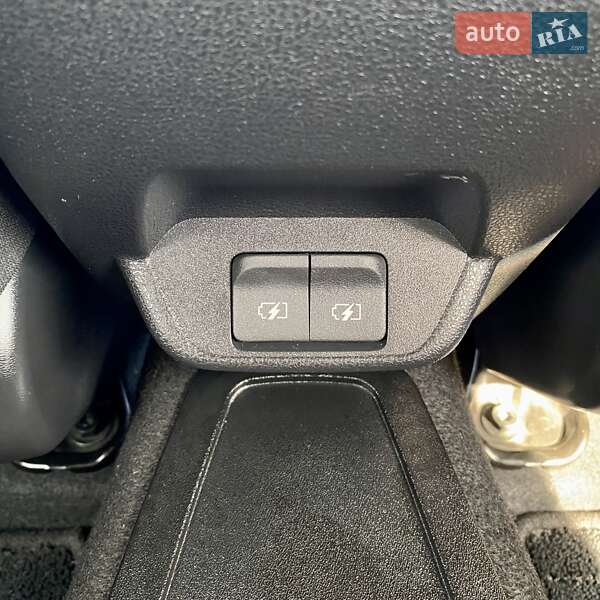 Хэтчбек Nissan Leaf 2019 в Черноморске