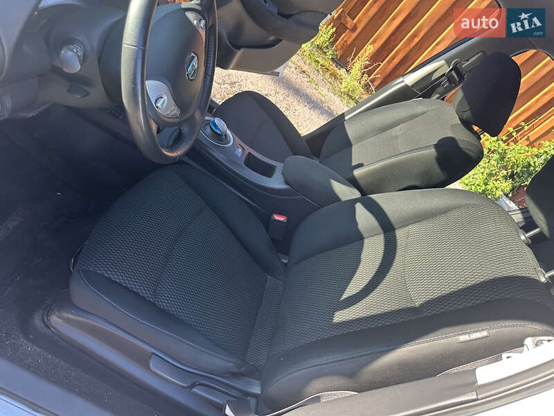 Хетчбек Nissan Leaf 2014 в Львові