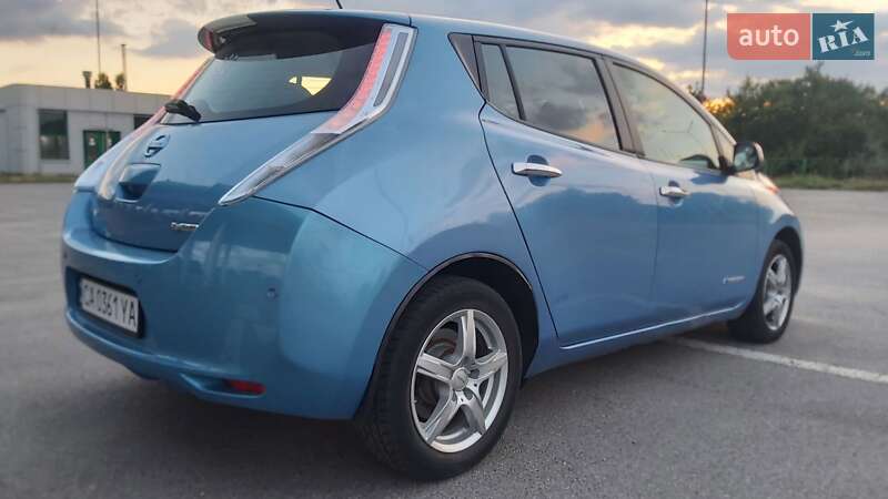 Хэтчбек Nissan Leaf 2013 в Черкассах
