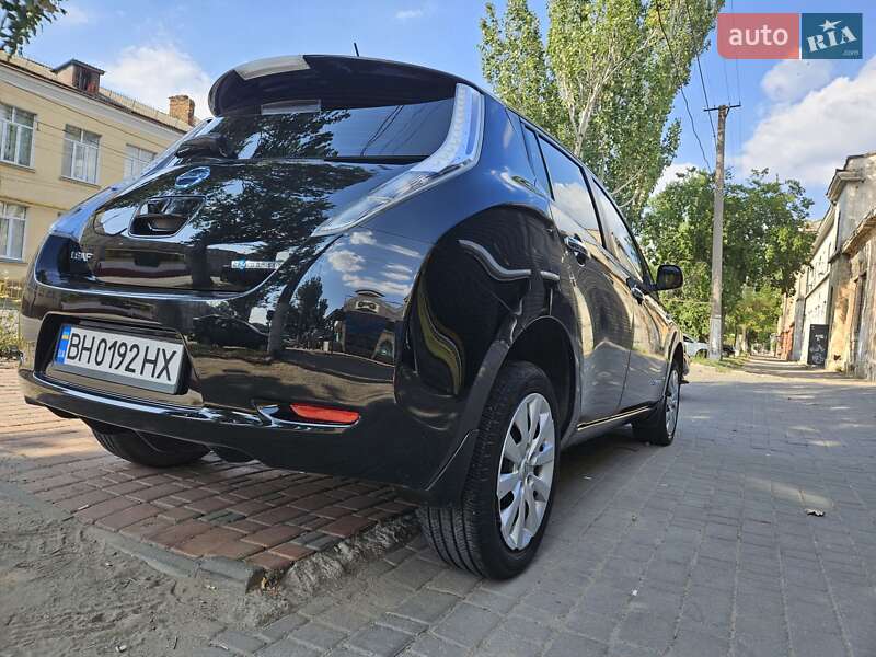 Хэтчбек Nissan Leaf 2014 в Одессе