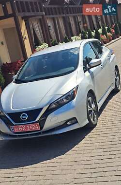 Хэтчбек Nissan Leaf 2020 в 