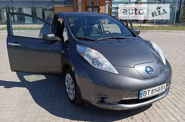 Хэтчбек Nissan Leaf 2013 в Херсоне