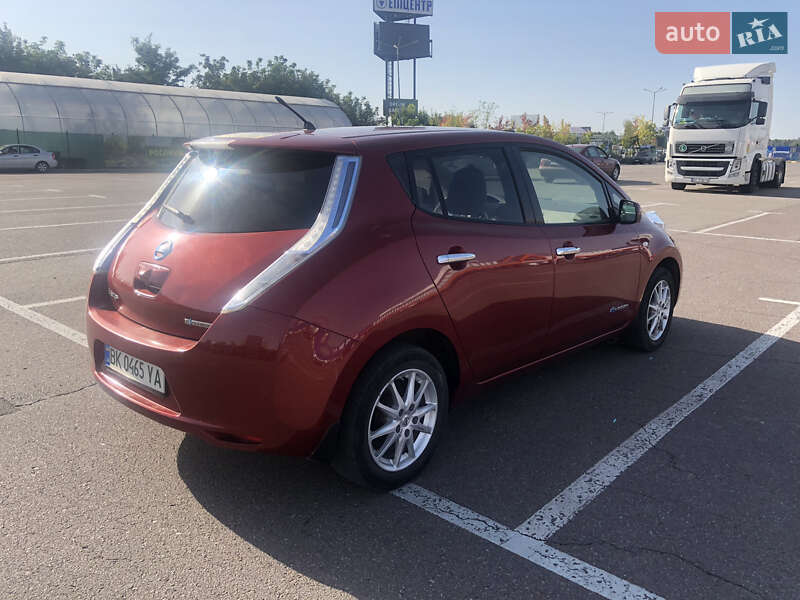 Хетчбек Nissan Leaf 2012 в Львові