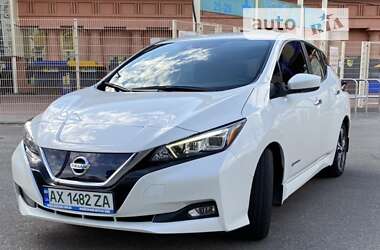 Хетчбек Nissan Leaf 2018 в Харкові