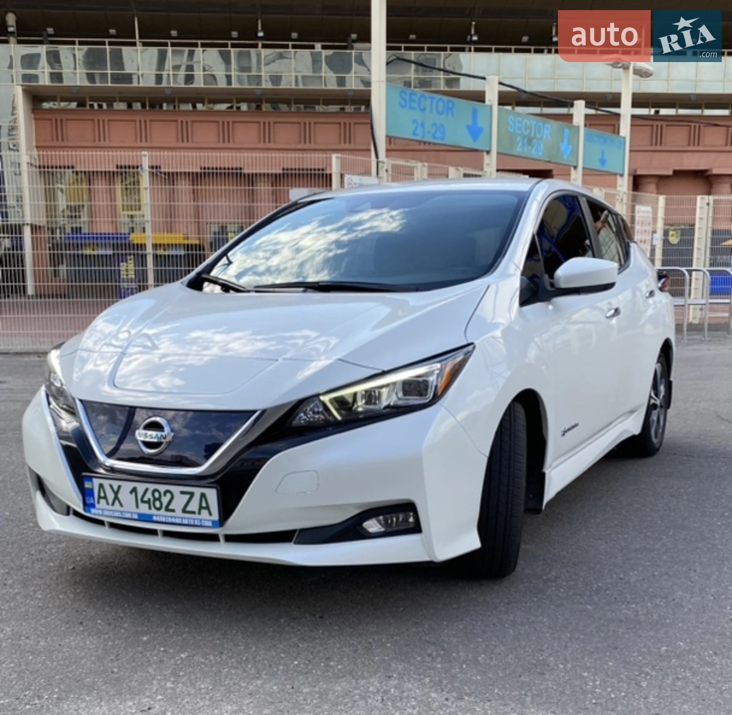 2018 Nissan Leaf - фото 1