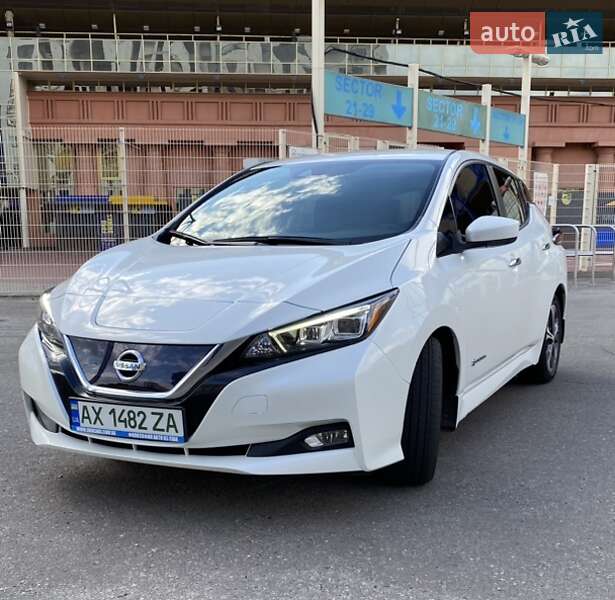 Хетчбек Nissan Leaf 2018 в Харкові