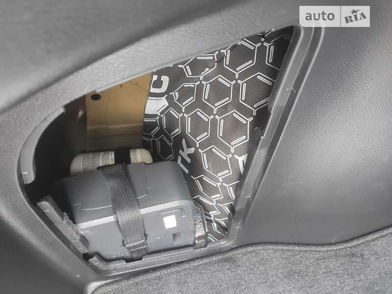 Хэтчбек Nissan Leaf 2016 в Виннице