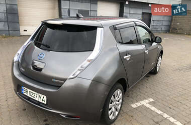 Хэтчбек Nissan Leaf 2013 в Черноморске