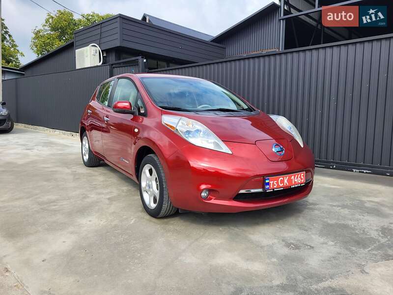 Nissan Leaf 2011