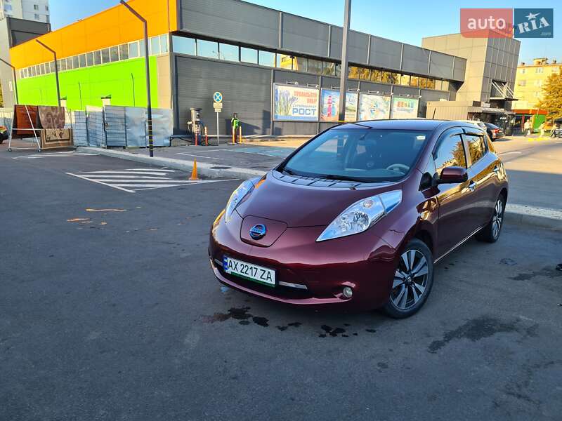Хэтчбек Nissan Leaf 2017 в Харькове