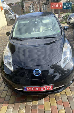 Хетчбек Nissan Leaf 2011 в Чернівцях