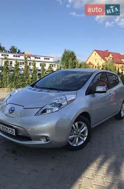 Хэтчбек Nissan Leaf 2013 в Черновцах