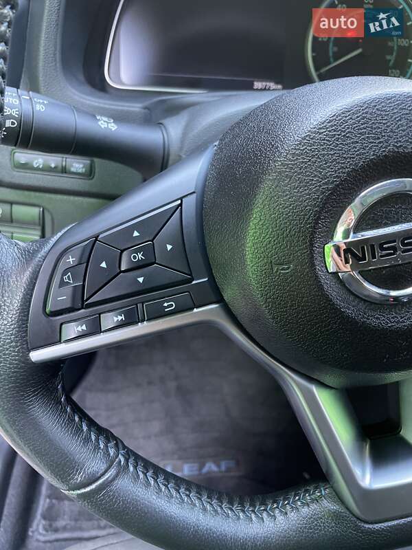 Хетчбек Nissan Leaf 2018 в Полтаві фото 10 Хетчбек Nissan Leaf 2018 в Полтаві