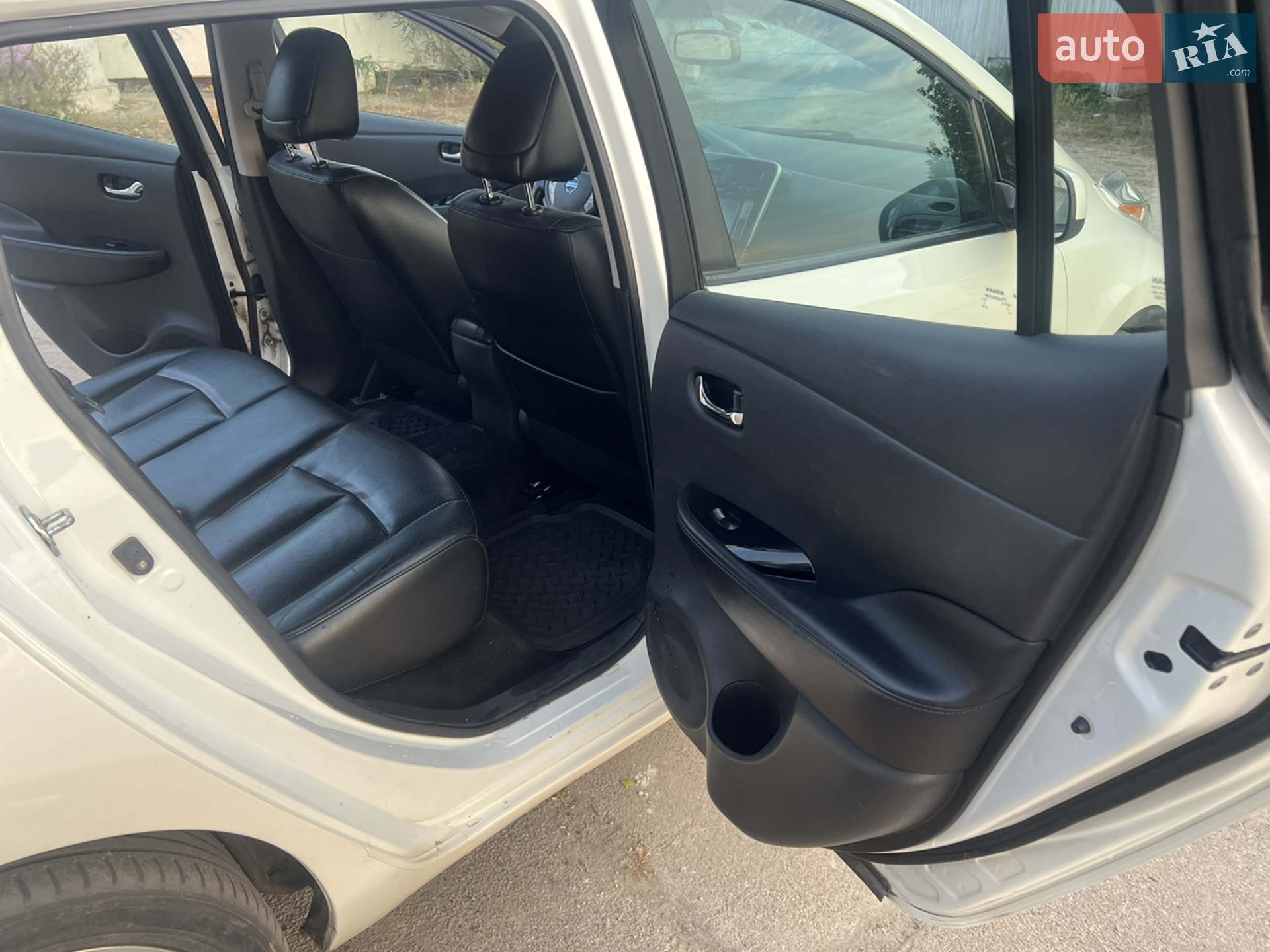 2013 Nissan Leaf - мініатюра 15