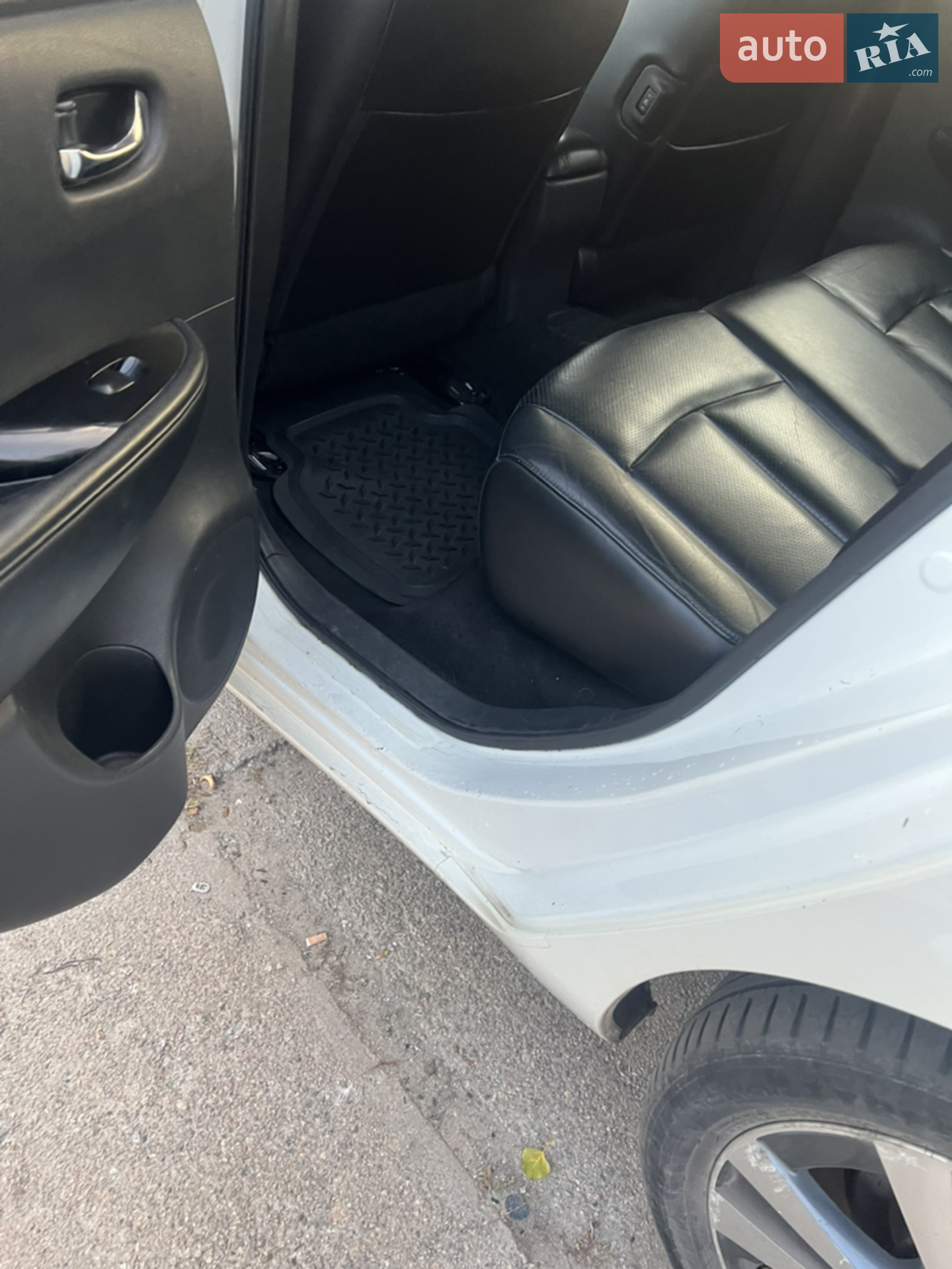 2013 Nissan Leaf - мініатюра 28