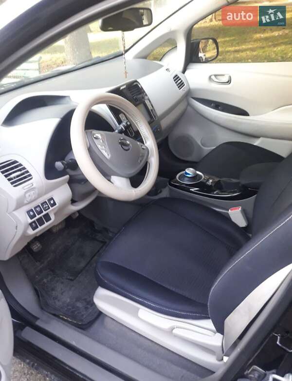 Хетчбек Nissan Leaf 2014 в Тернополі фото 8 Хетчбек Nissan Leaf 2014 в Тернополі