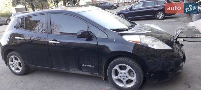 Хетчбек Nissan Leaf 2014 в Тернополі фото 5 Хетчбек Nissan Leaf 2014 в Тернополі
