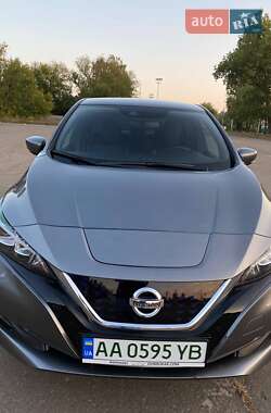 Хэтчбек Nissan Leaf 2018 в Киеве