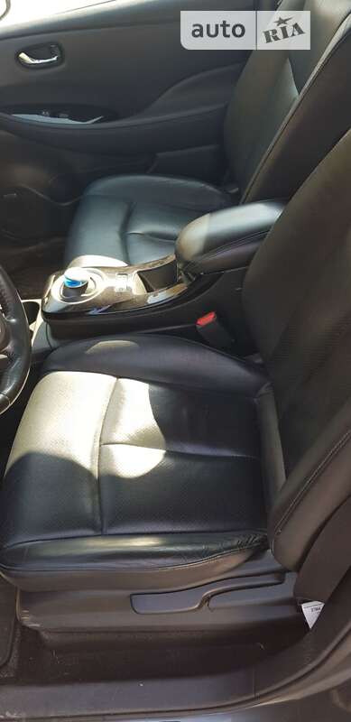 Хетчбек Nissan Leaf 2015 в Тернополі фото 7 Хетчбек Nissan Leaf 2015 в Тернополі