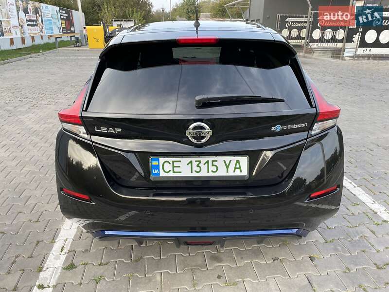 Хэтчбек Nissan Leaf 2018 в Черновцах