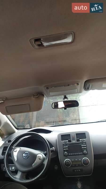 Хетчбек Nissan Leaf 2015 в Ужгороді фото 14 Хетчбек Nissan Leaf 2015 в Ужгороді