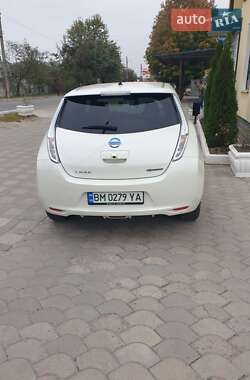 Хэтчбек Nissan Leaf 2017 в 
