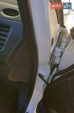 Хэтчбек Nissan Leaf 2017 в 