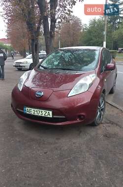 Хетчбек Nissan Leaf 2017 в Кам'янському