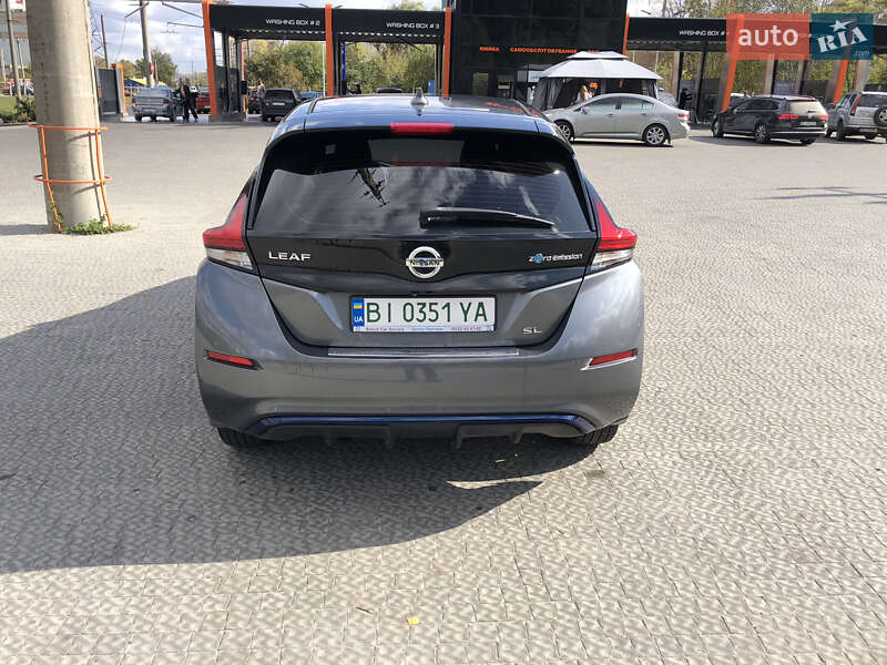 Хэтчбек Nissan Leaf 2018 в Полтаве