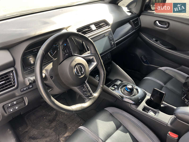 Хэтчбек Nissan Leaf 2018 в Полтаве