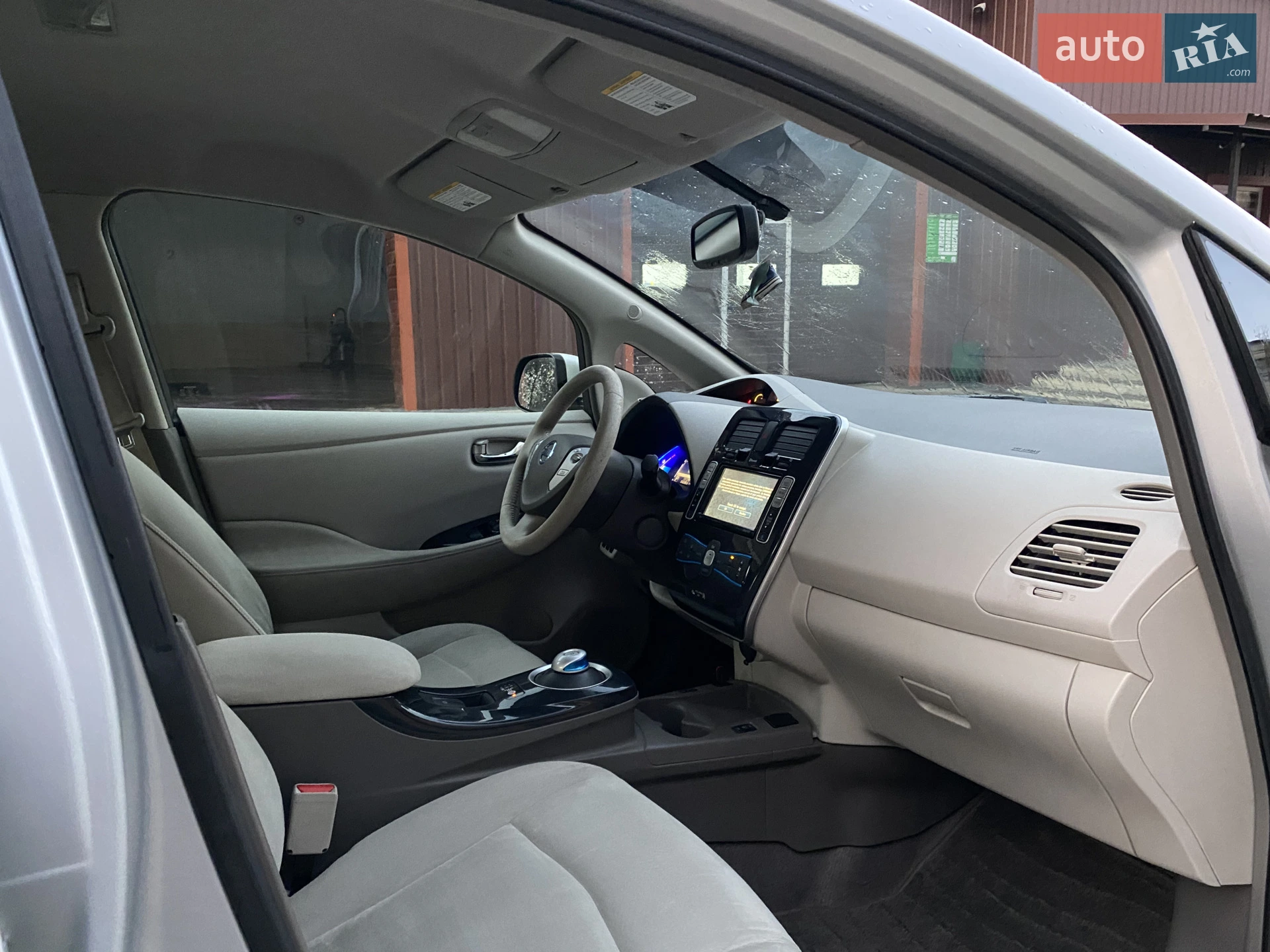 2011 Nissan Leaf - мініатюра 2