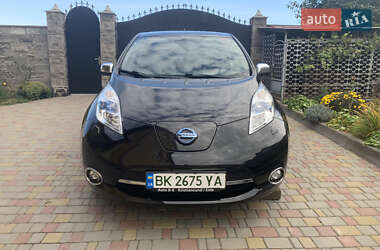 Хетчбек Nissan Leaf 2014 в Рівному