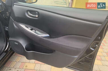 Хетчбек Nissan Leaf 2014 в Рівному