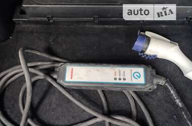 Хэтчбек Nissan Leaf 2014 в 